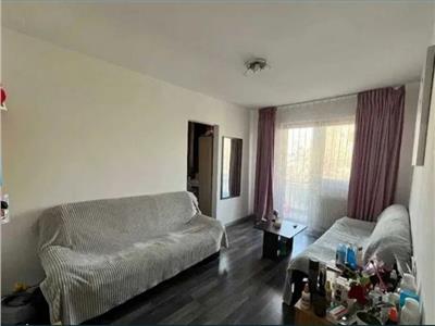 Royal Imobiliare   Vanzare apartament zona Malu Rosu