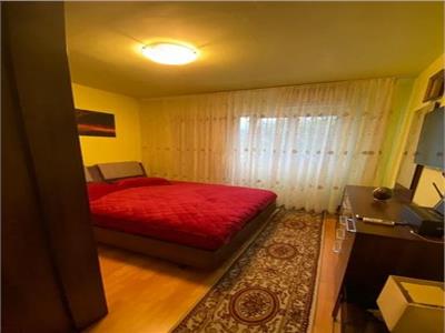 Royal Imobiliare   Vanzare apartament 4 camere zona Republicii