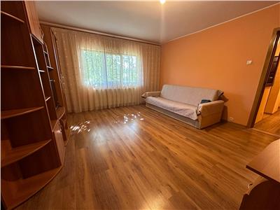 Royal Imobiliare   Inchiriere apartament zona Malu Rosu