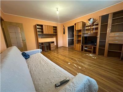 Royal Imobiliare   Inchiriere apartament zona Malu Rosu