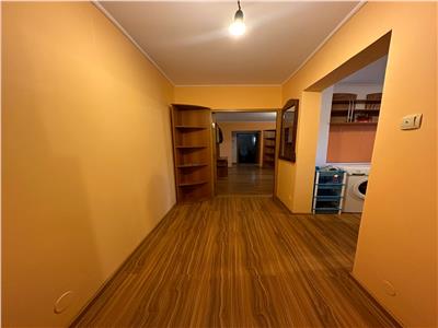 Royal Imobiliare   Inchiriere apartament zona Malu Rosu