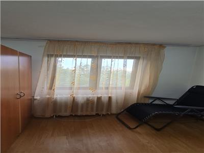 Royal Imobiliare   Vanzare Apartament zona Vest