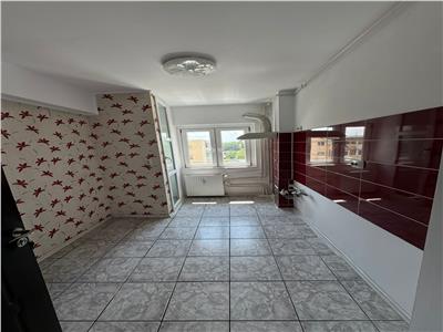 Royal Imobiliare   Vanzare Apartament zona Malu Rosu