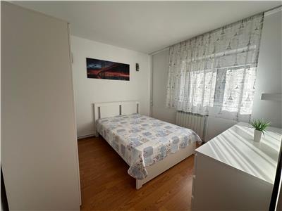 Royal Imobiliare    Inchiriere Apartament zona Malu Rosu