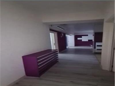 Royal Imobiliare   Vanzare Apartament zona 9 Mai