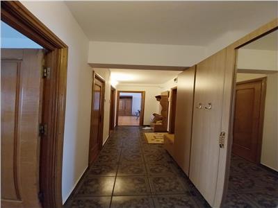 Royal Imobiliare   Vanzare Apartament zona Ultracentrala