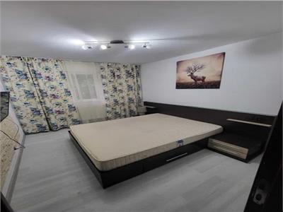 Royal Imobiliare   Inchiriere apartament zona Malu Rosu