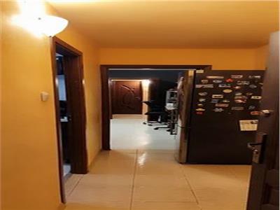 Royal Imobiliare   Vanzare apartament 2 camere zona Malu Rosu