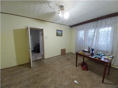 Royal Imobiliare  - Vanzare Apartament zona Nord