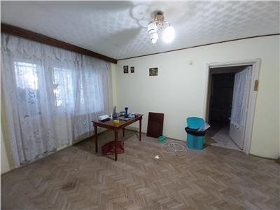 Royal Imobiliare    Vanzare Apartament zona Nord