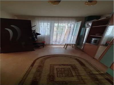 Royal Imobiliare   Vanzare apartament zona Mihai Bravu