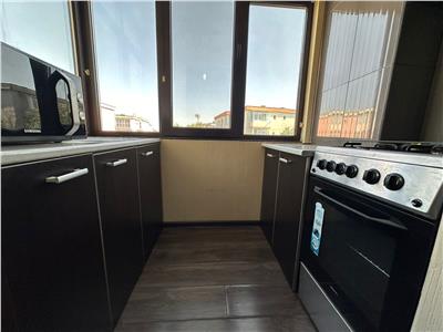 Royal Imobiliare   Vanzare Apartament zona 9 Mai