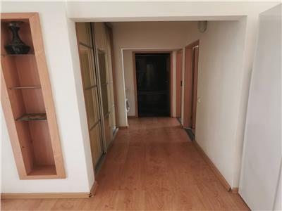 Royal Imobiliare   Inchiriere apartament zona Malu Rosu