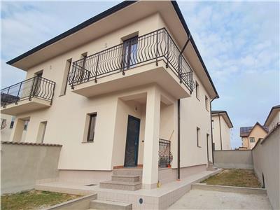 Royal Imobiliare - Vanzare Vila duplex zona Bucov