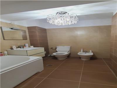 Royal Imobiliare Vanzare Apartament 4 Camere Zona Ultracentrala