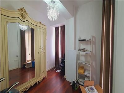 Royal Imobiliare Vanzare Apartament 4 Camere Zona Ultracentrala