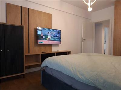 Royal Imobiliare  Inchiriere apartament 3 camere, zona Albert