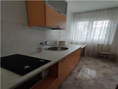 Royal Imobiliare   Vanzare apartament 2 camere, zona Malu Rosu