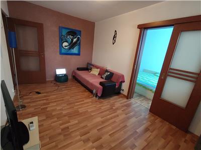 Royal Imobiliare   Vanzare apartament 2 camere, zona Malu Rosu