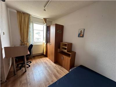 Royal Imobiliare   Vanzare Apartament zona Vest