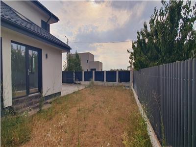 Royal Imobiliare   Vanzare vila zona Paulesti